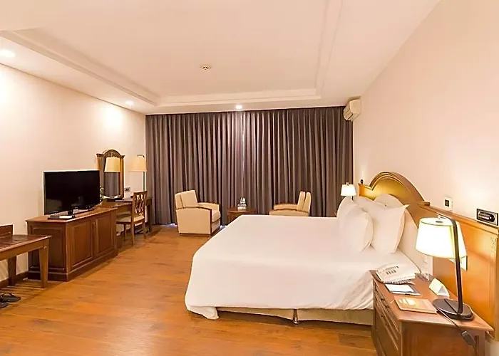 Hotel Sai Gon 4*